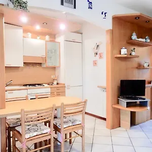 https://appartamento-le-mimose.it-tuscanyhotel.com